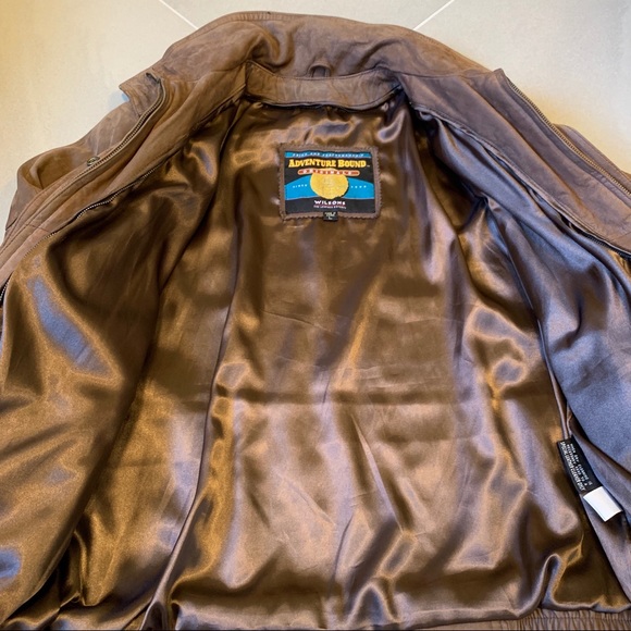 90’ Vintage Adventure Bound Leather Bomber Jacket - Picture 6 of 7